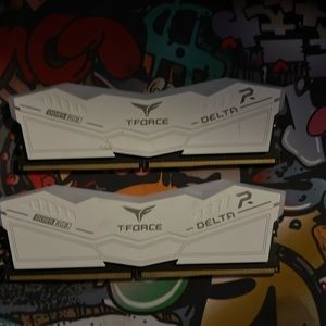 DDR5 RGB T-FORCE DELTA R